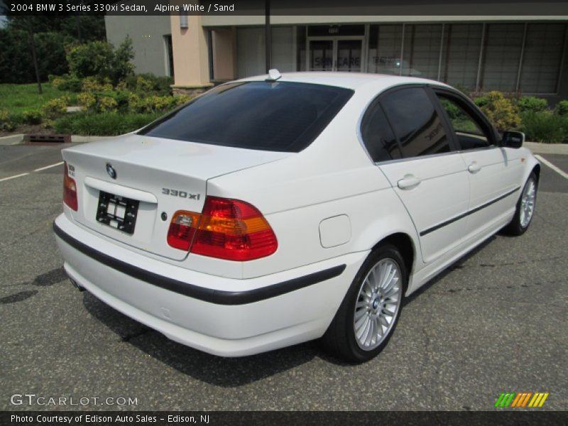Alpine White / Sand 2004 BMW 3 Series 330xi Sedan