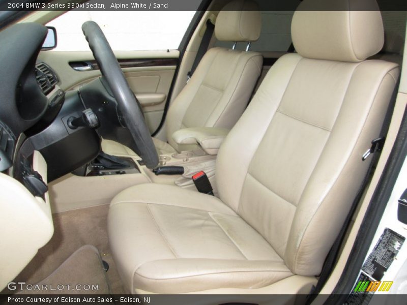 Alpine White / Sand 2004 BMW 3 Series 330xi Sedan