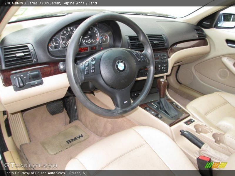 Alpine White / Sand 2004 BMW 3 Series 330xi Sedan