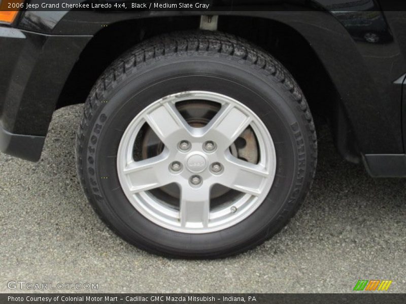 Black / Medium Slate Gray 2006 Jeep Grand Cherokee Laredo 4x4
