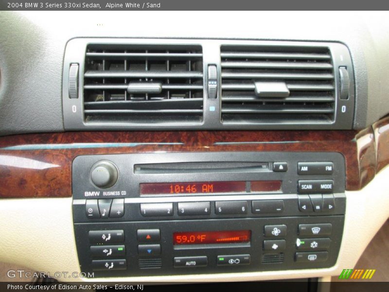 Alpine White / Sand 2004 BMW 3 Series 330xi Sedan