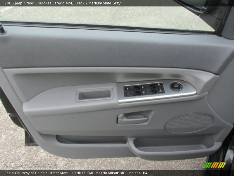 Black / Medium Slate Gray 2006 Jeep Grand Cherokee Laredo 4x4