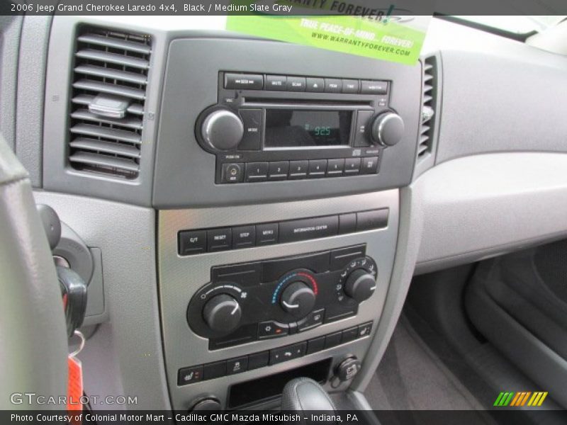 Black / Medium Slate Gray 2006 Jeep Grand Cherokee Laredo 4x4