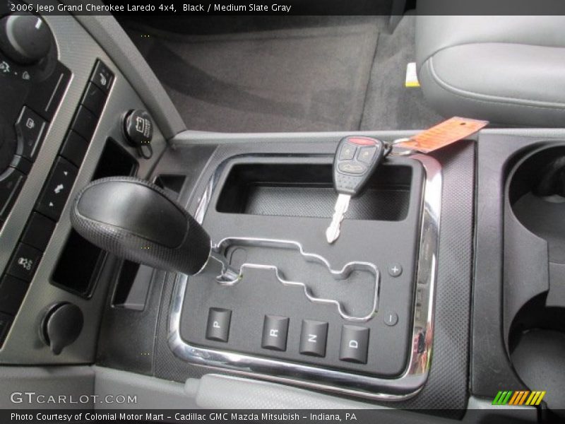Black / Medium Slate Gray 2006 Jeep Grand Cherokee Laredo 4x4