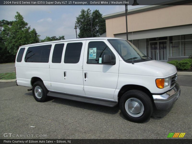 Oxford White / Medium Flint 2004 Ford E Series Van E350 Super Duty XLT 15 Passenger