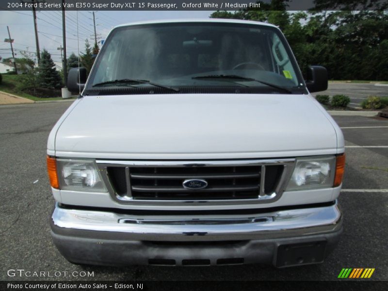 Oxford White / Medium Flint 2004 Ford E Series Van E350 Super Duty XLT 15 Passenger