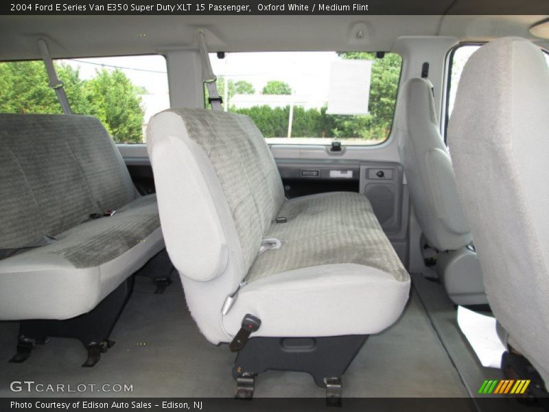 Oxford White / Medium Flint 2004 Ford E Series Van E350 Super Duty XLT 15 Passenger