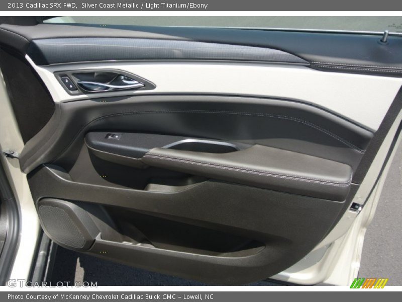 Silver Coast Metallic / Light Titanium/Ebony 2013 Cadillac SRX FWD