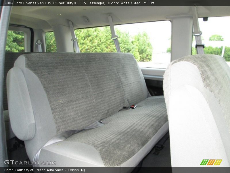 Oxford White / Medium Flint 2004 Ford E Series Van E350 Super Duty XLT 15 Passenger
