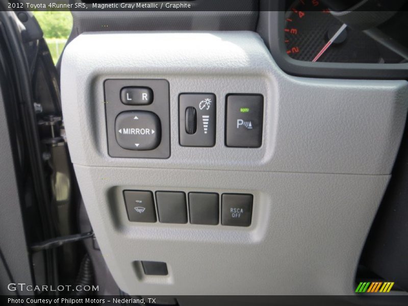 Magnetic Gray Metallic / Graphite 2012 Toyota 4Runner SR5