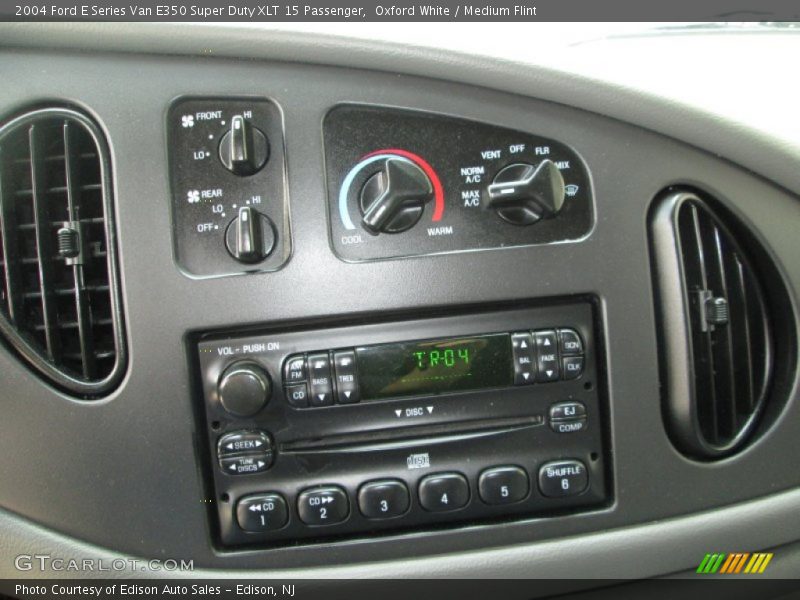 Oxford White / Medium Flint 2004 Ford E Series Van E350 Super Duty XLT 15 Passenger