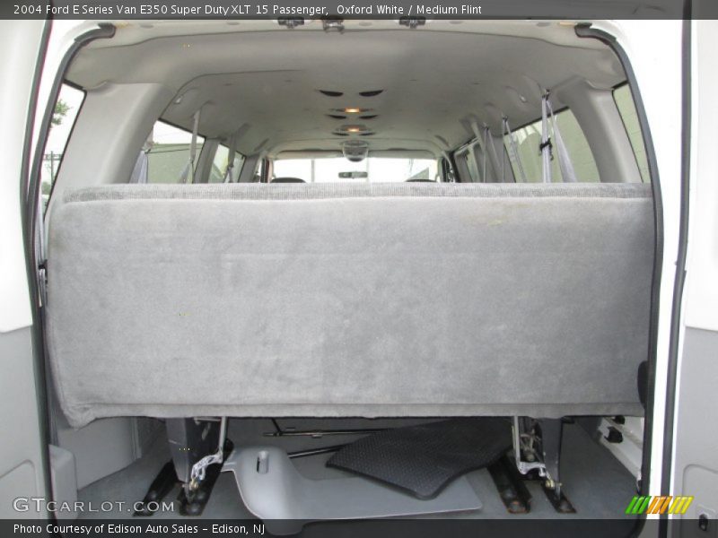Oxford White / Medium Flint 2004 Ford E Series Van E350 Super Duty XLT 15 Passenger