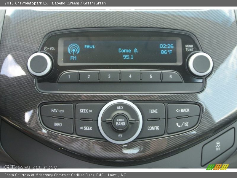 Jalapeno (Green) / Green/Green 2013 Chevrolet Spark LS