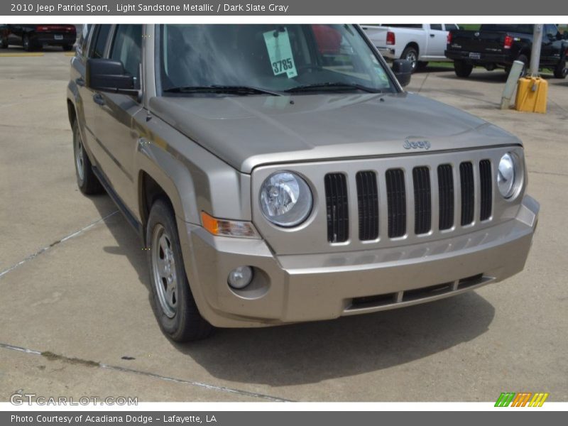 Light Sandstone Metallic / Dark Slate Gray 2010 Jeep Patriot Sport