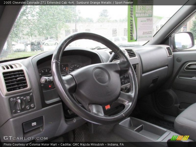 Sunburst Orange Metallic / Sport Pewter 2005 Chevrolet Colorado Z71 Extended Cab 4x4