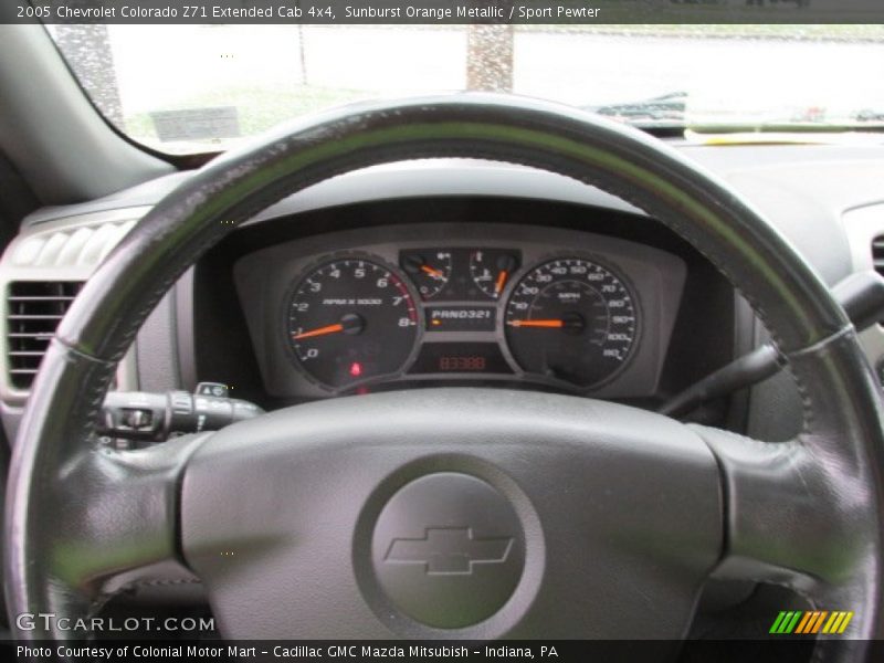 Sunburst Orange Metallic / Sport Pewter 2005 Chevrolet Colorado Z71 Extended Cab 4x4