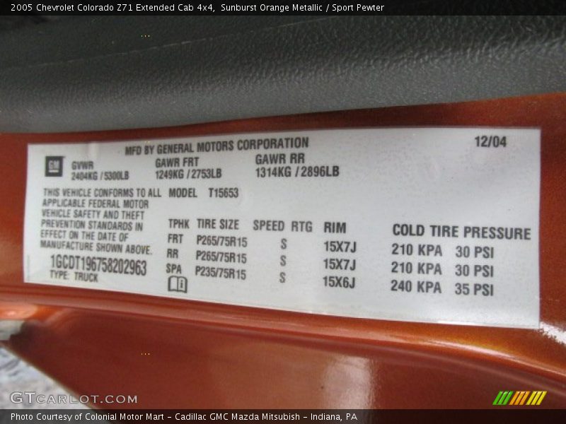 Sunburst Orange Metallic / Sport Pewter 2005 Chevrolet Colorado Z71 Extended Cab 4x4