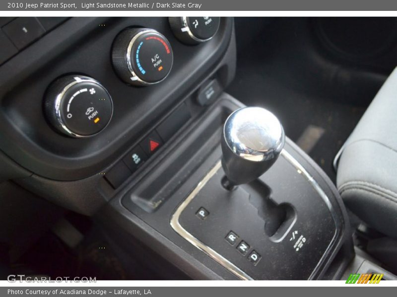 Light Sandstone Metallic / Dark Slate Gray 2010 Jeep Patriot Sport