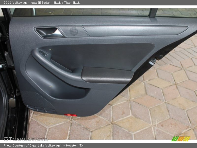Black / Titan Black 2011 Volkswagen Jetta SE Sedan