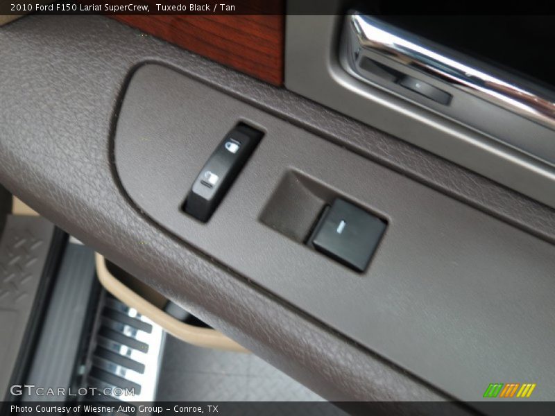 Tuxedo Black / Tan 2010 Ford F150 Lariat SuperCrew