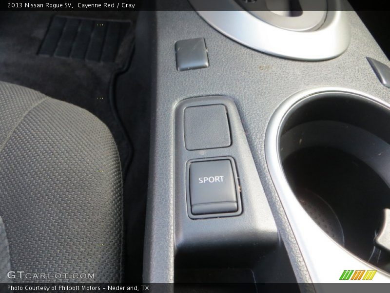 Cayenne Red / Gray 2013 Nissan Rogue SV