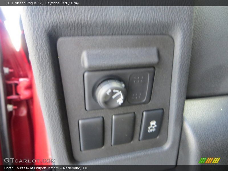 Cayenne Red / Gray 2013 Nissan Rogue SV