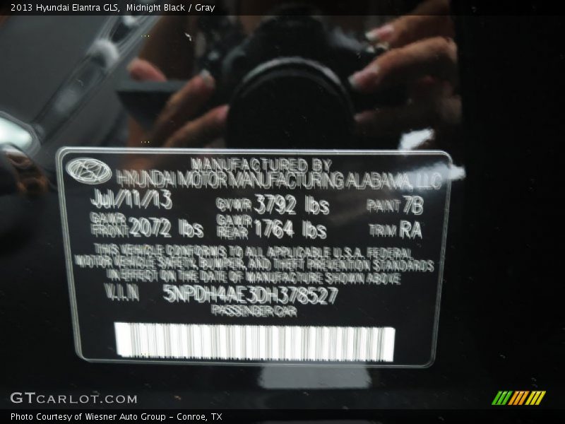 Midnight Black / Gray 2013 Hyundai Elantra GLS