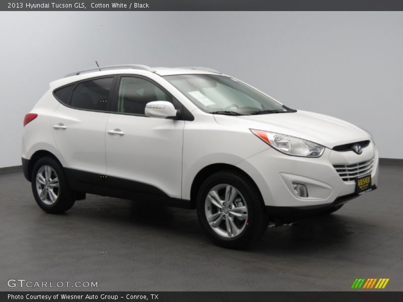 Cotton White / Black 2013 Hyundai Tucson GLS