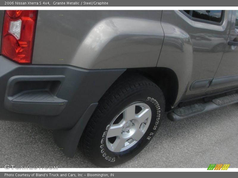 Granite Metallic / Steel/Graphite 2006 Nissan Xterra S 4x4