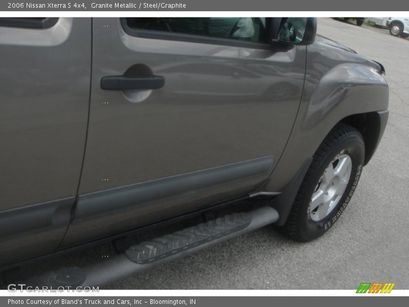 Granite Metallic / Steel/Graphite 2006 Nissan Xterra S 4x4