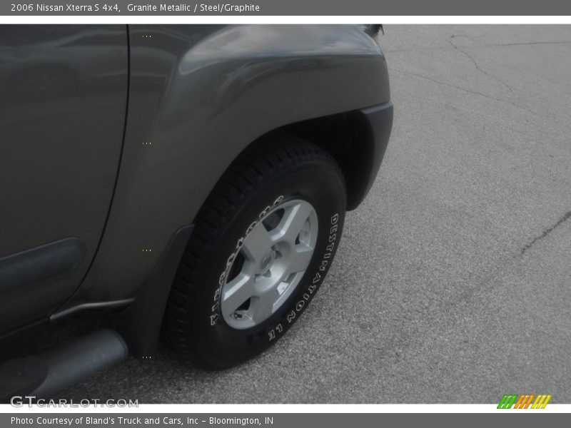 Granite Metallic / Steel/Graphite 2006 Nissan Xterra S 4x4