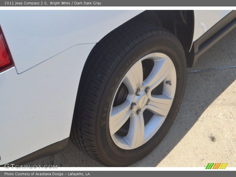 Bright White / Dark Slate Gray 2011 Jeep Compass 2.0
