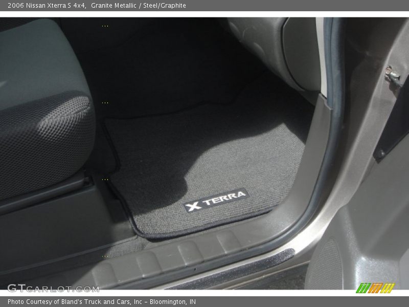Granite Metallic / Steel/Graphite 2006 Nissan Xterra S 4x4