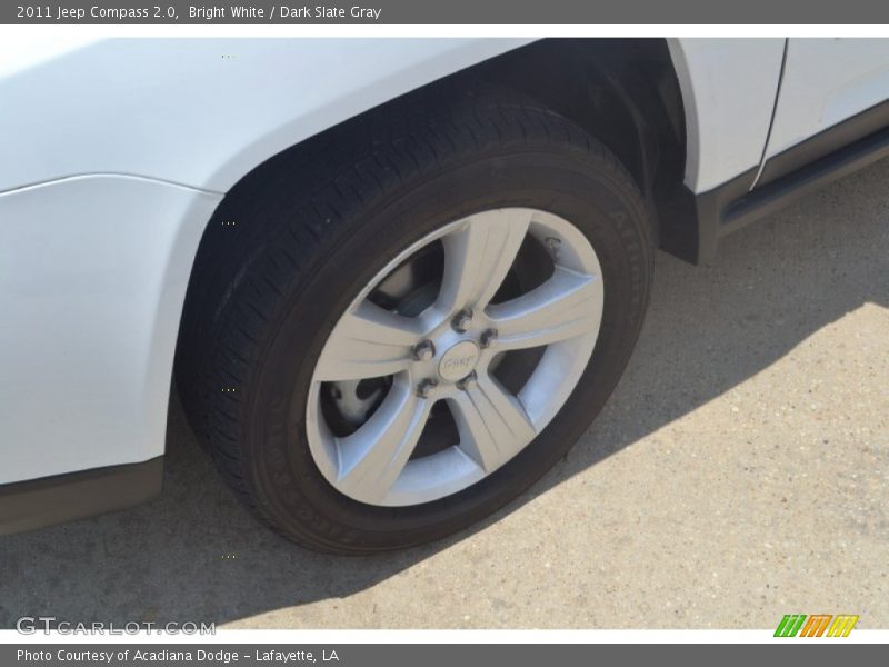 Bright White / Dark Slate Gray 2011 Jeep Compass 2.0