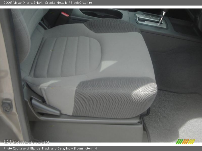 Granite Metallic / Steel/Graphite 2006 Nissan Xterra S 4x4