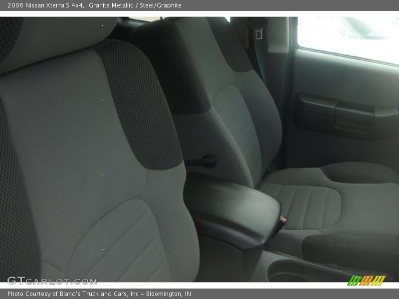 Granite Metallic / Steel/Graphite 2006 Nissan Xterra S 4x4