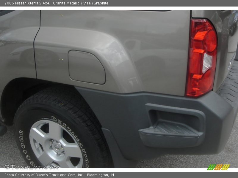 Granite Metallic / Steel/Graphite 2006 Nissan Xterra S 4x4
