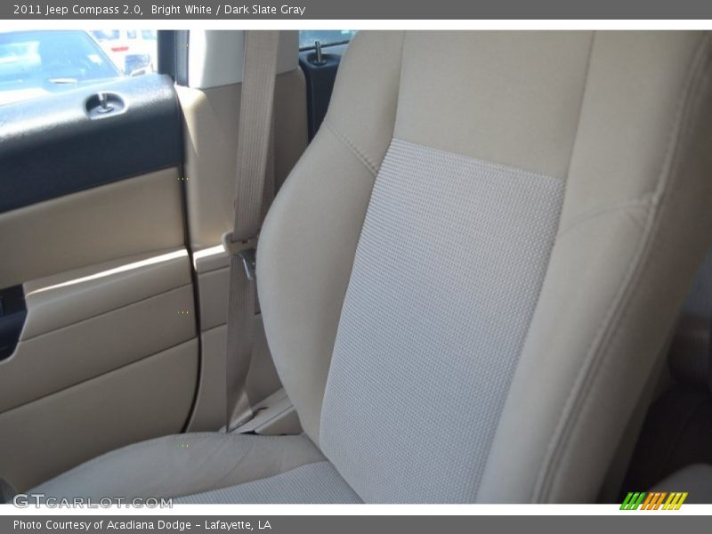 Bright White / Dark Slate Gray 2011 Jeep Compass 2.0