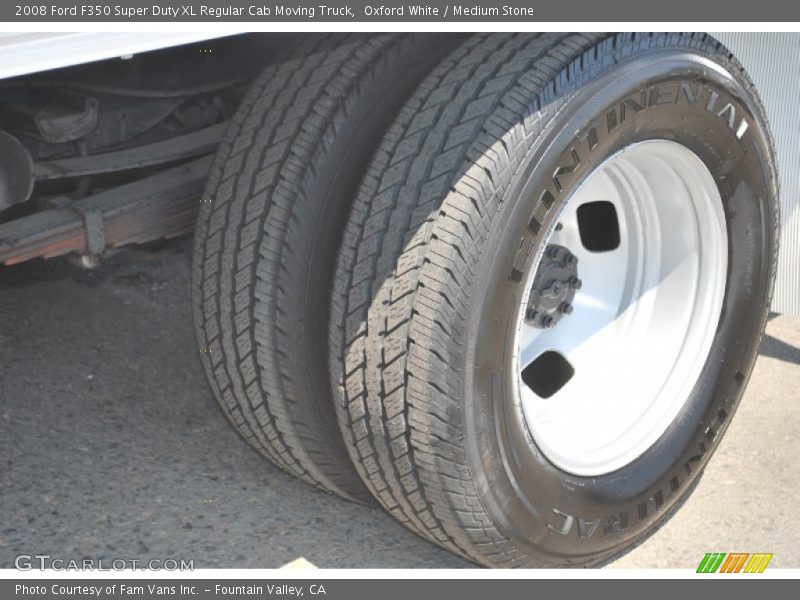 Oxford White / Medium Stone 2008 Ford F350 Super Duty XL Regular Cab Moving Truck
