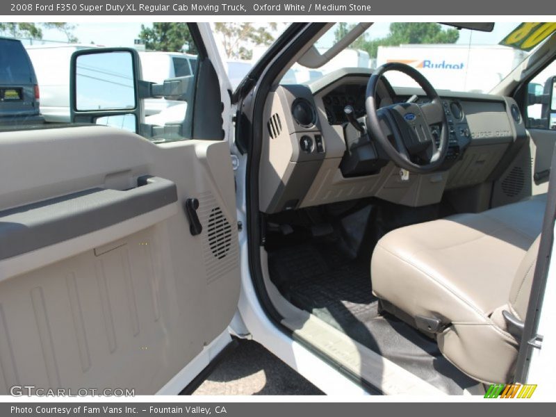 Oxford White / Medium Stone 2008 Ford F350 Super Duty XL Regular Cab Moving Truck