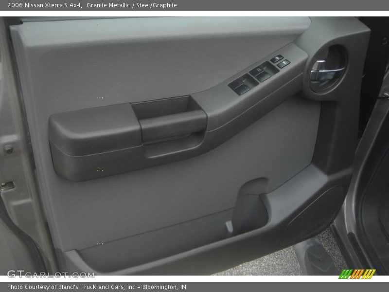 Granite Metallic / Steel/Graphite 2006 Nissan Xterra S 4x4