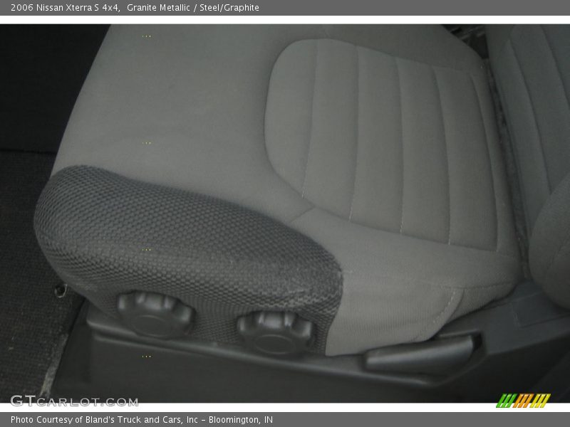 Granite Metallic / Steel/Graphite 2006 Nissan Xterra S 4x4