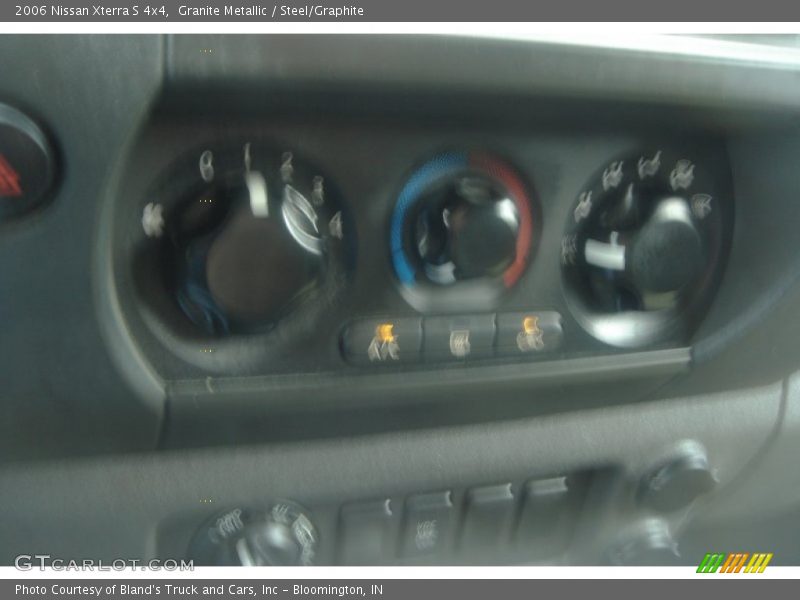 Granite Metallic / Steel/Graphite 2006 Nissan Xterra S 4x4