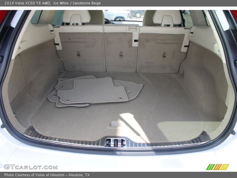  2014 XC60 T6 AWD Trunk