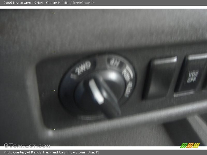 Granite Metallic / Steel/Graphite 2006 Nissan Xterra S 4x4