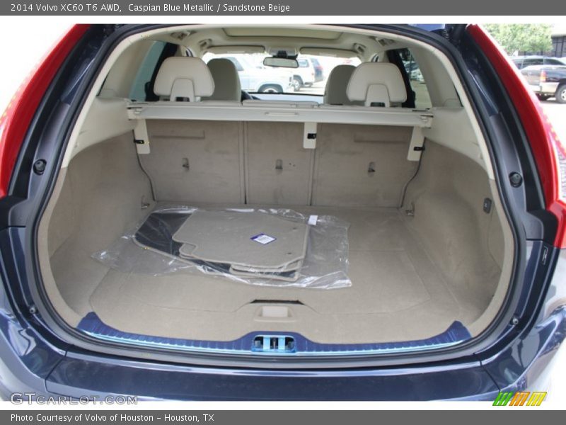 2014 XC60 T6 AWD Trunk