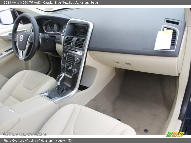 Dashboard of 2014 XC60 T6 AWD