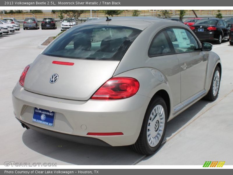 Moonrock Silver Metallic / Titan Black 2013 Volkswagen Beetle 2.5L