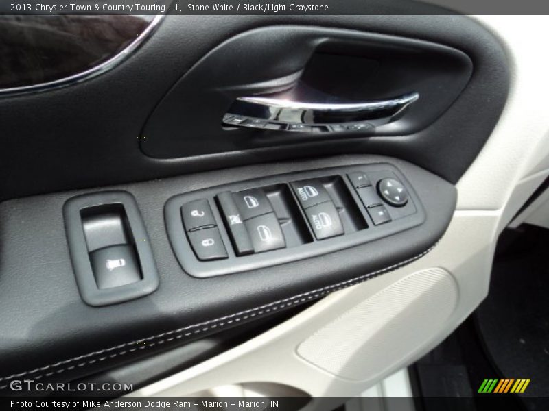 Stone White / Black/Light Graystone 2013 Chrysler Town & Country Touring - L