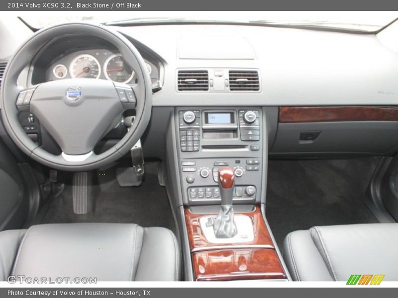 Dashboard of 2014 XC90 3.2